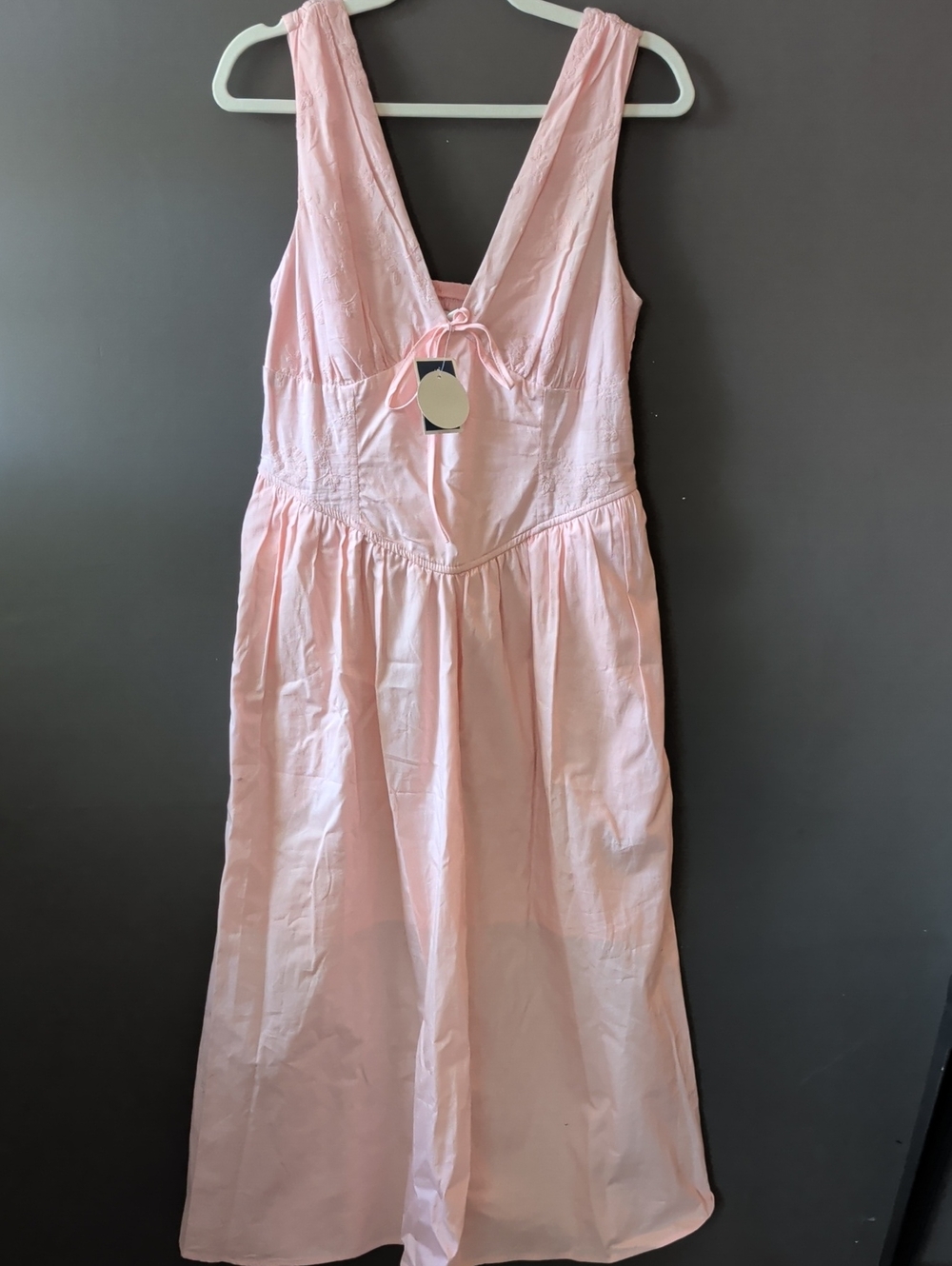 Sleeveless Pink Maxi Dress with V-Neck Tie